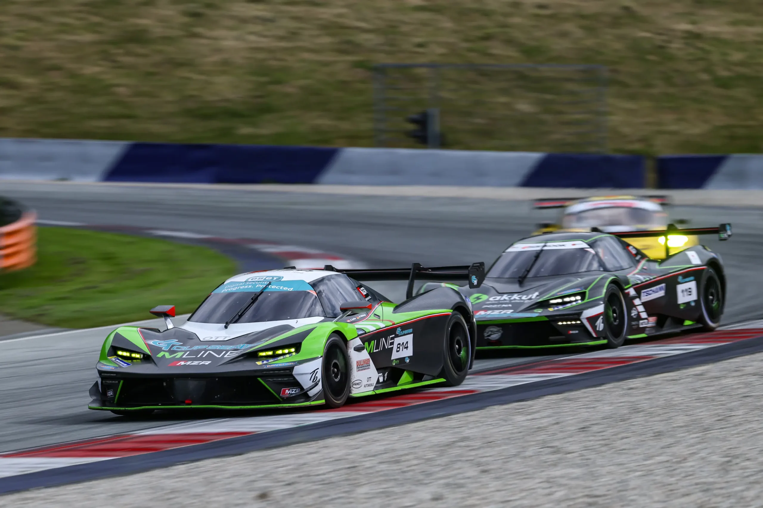 Das Bild auf 5min.at zeigt: GT Cup Series mit seriennahen Supersportwagen und Sportwagen