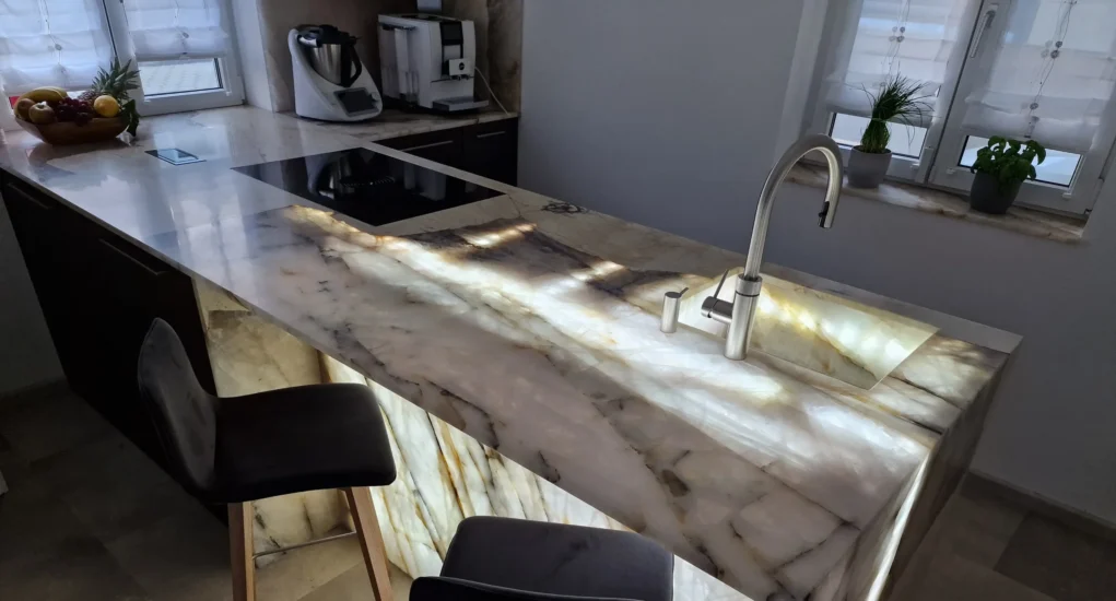 Das Bild auf 5min.at zeigt den Schauraum von MF Interior Design