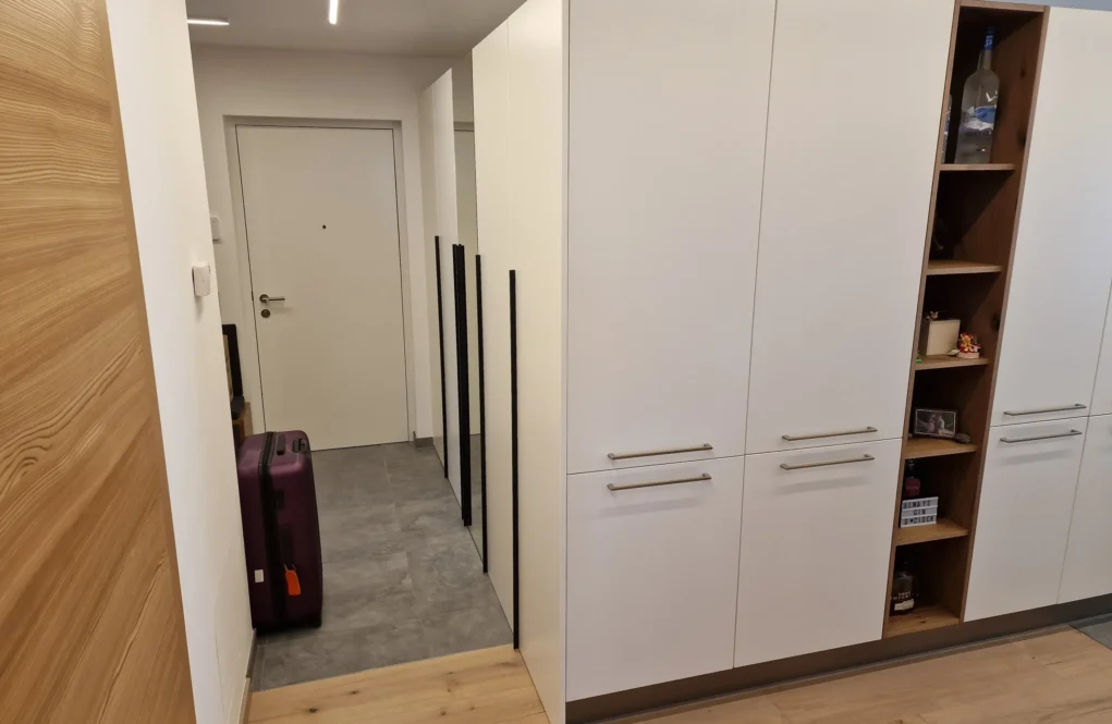 Das Bild auf 5min.at zeigt die Schauwohnung von MF Interior Design.