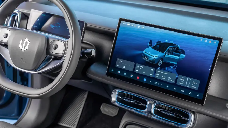 Bild auf 5min.at zeigt ein Werbefoto von Eisner Auto