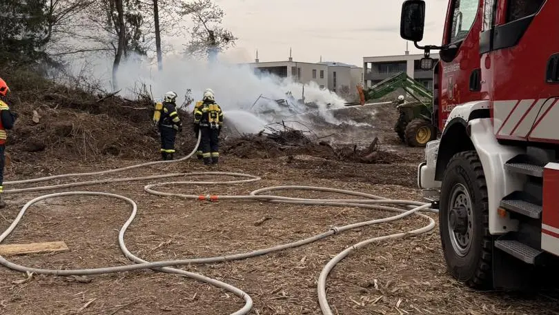 Das Bild auf 5min.at zeigt einen Feuerwehreinsatz in Klagenfurt.