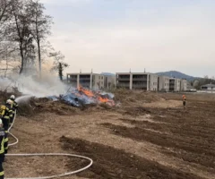 Das Bild auf 5min.at zeigt einen Feuerwehreinsatz in Klagenfurt.