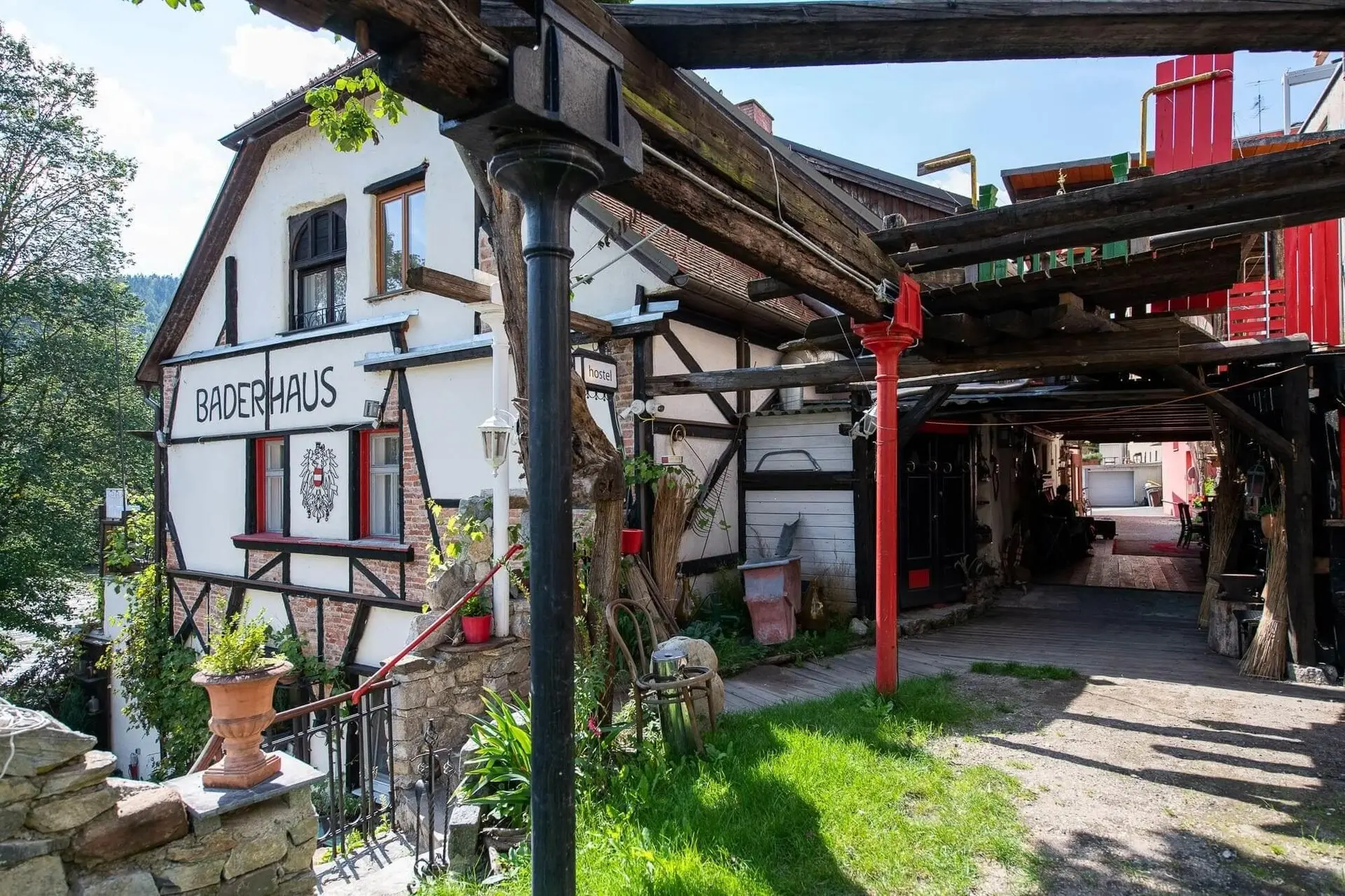 Auf dem Foto von www.5min sieht man das Baderhaus in der Steiermark.
