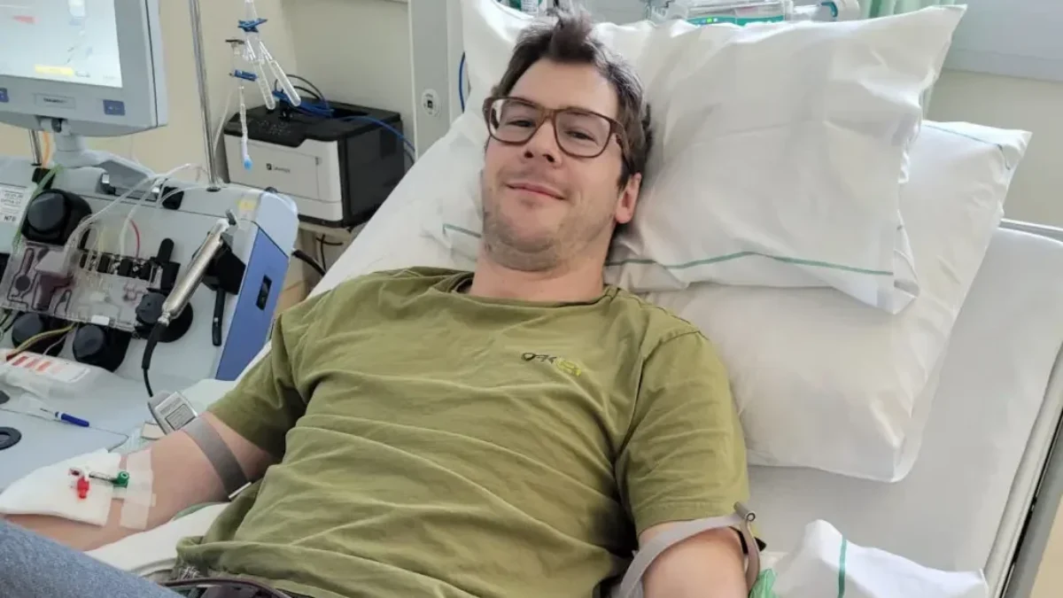 Foto auf 5min.at zeigt Manuel bei einer Stammzellenspende.