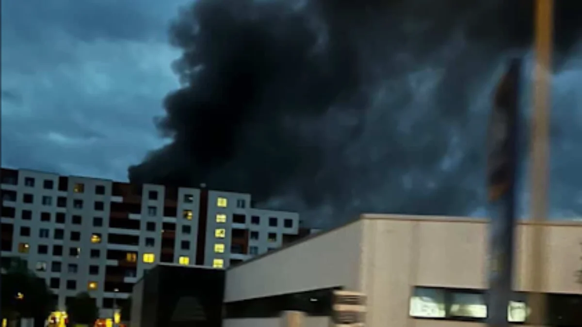 Foto auf 5min.at zeigt einen Großbrand in Graz.