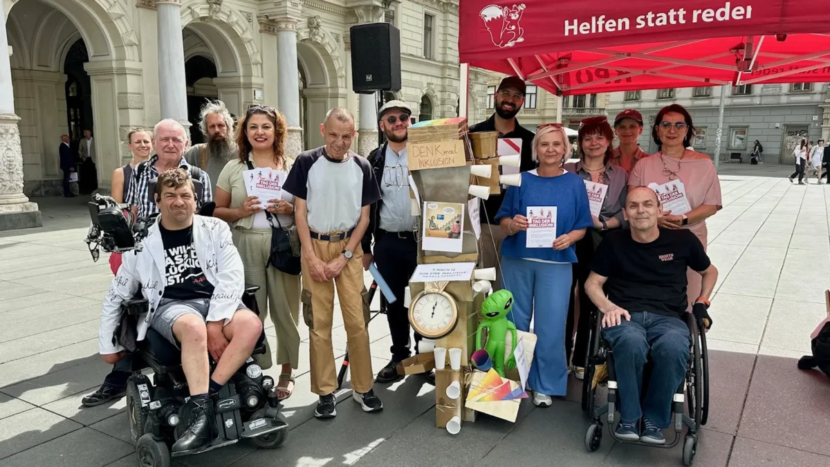 Tag der Inklusion: KPÖ enthüllt „DENKmal Inklusion“