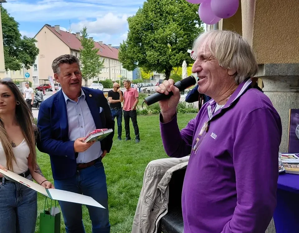 Das Bild auf 5min.at zeigt Kinke.