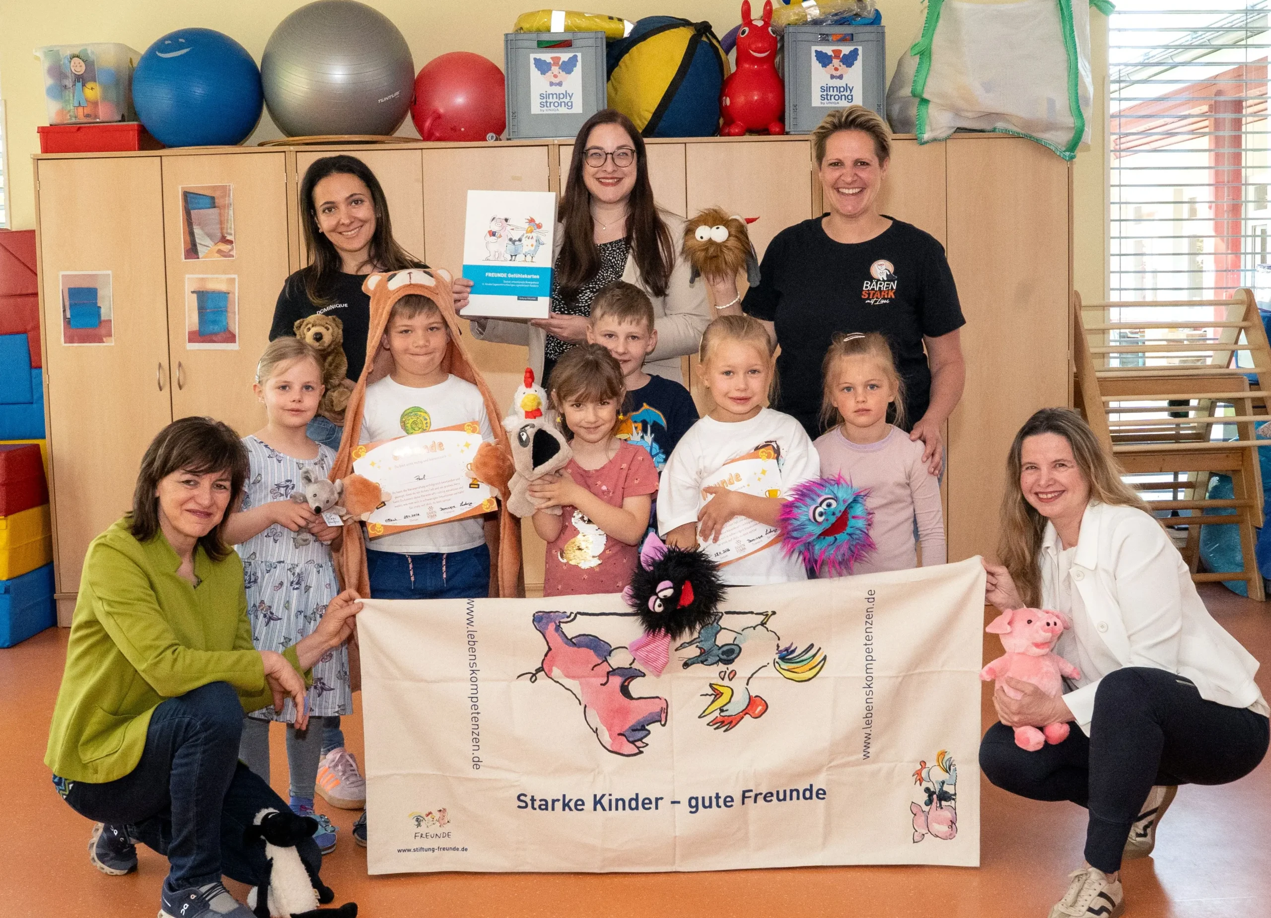 Das Bild auf 5min.at zeigt eine Kindergartengruppe in Villach.