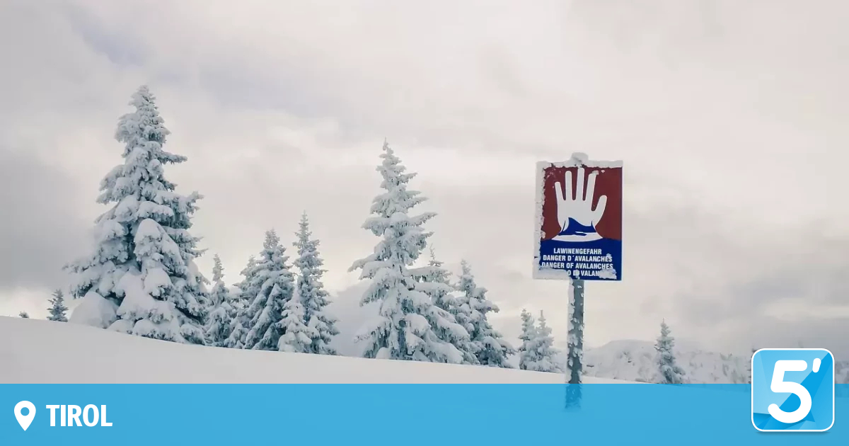 Bus wurde in Tirol von Lawine erfasst